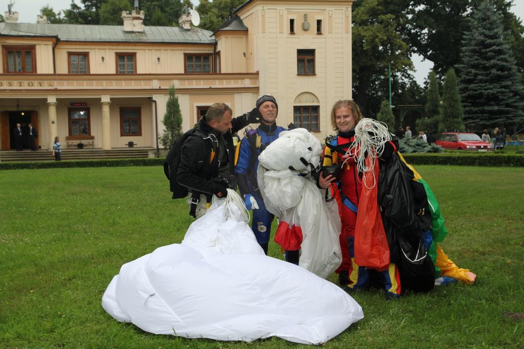 Ostoya Inn & Granary Jasionka Kültér fotó