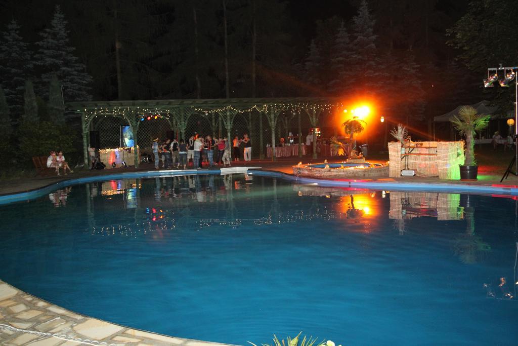 Ostoya Inn & Granary Jasionka Kültér fotó